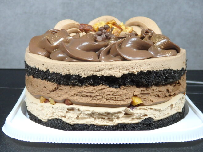 2025 ファミリマート　クリスマスケーキ　　BE:FIRST BESTショコラケーキ　実食レビュー