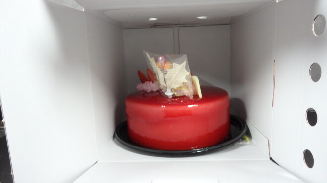 シャトレーゼ　2025 クリスマスケーキ　Xmasプレミアム・ルージュ14cmの実食レビュー