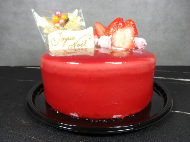 シャトレーゼ　2025 クリスマスケーキ　Xmasプレミアム・ルージュ14cmの実食レビュー