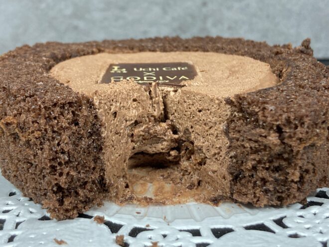 ローソン　Uchi Café×GODIVA　ショコラロールケーキ　美味しい♪