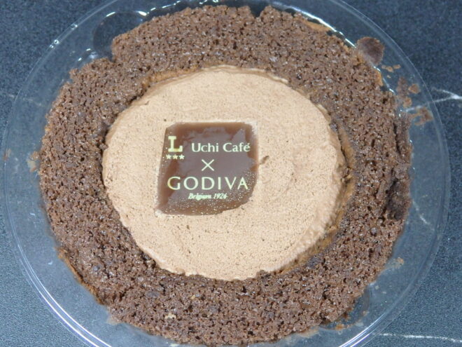 ローソン　Uchi Café×GODIVA　ショコラロールケーキ　美味しい♪